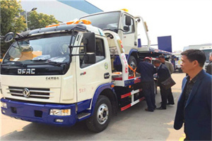 师宗汽车道路救援拖车价格